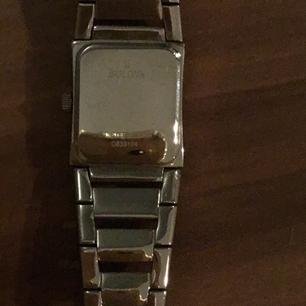 Ladies watch - Picture 2 of 3